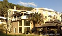 Leiligheter Borsalino, privat innkvartering i sted Sutomore, Montenegro
